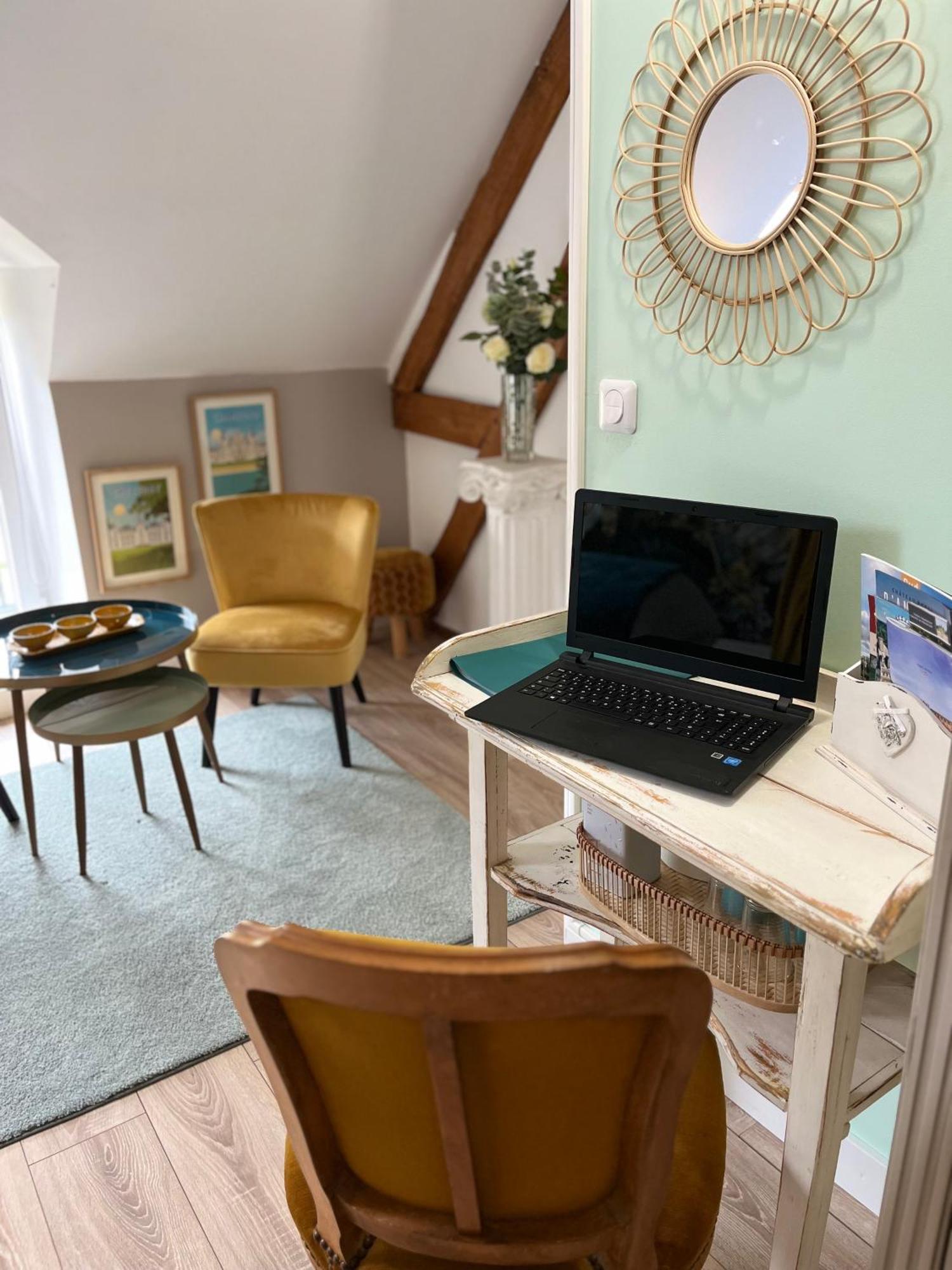 Le Clos Des Roses Chambres Et Tables D Hotes Meusnes ภายนอก รูปภาพ